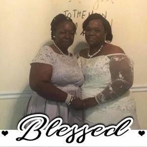 Meet your Posher, Simone